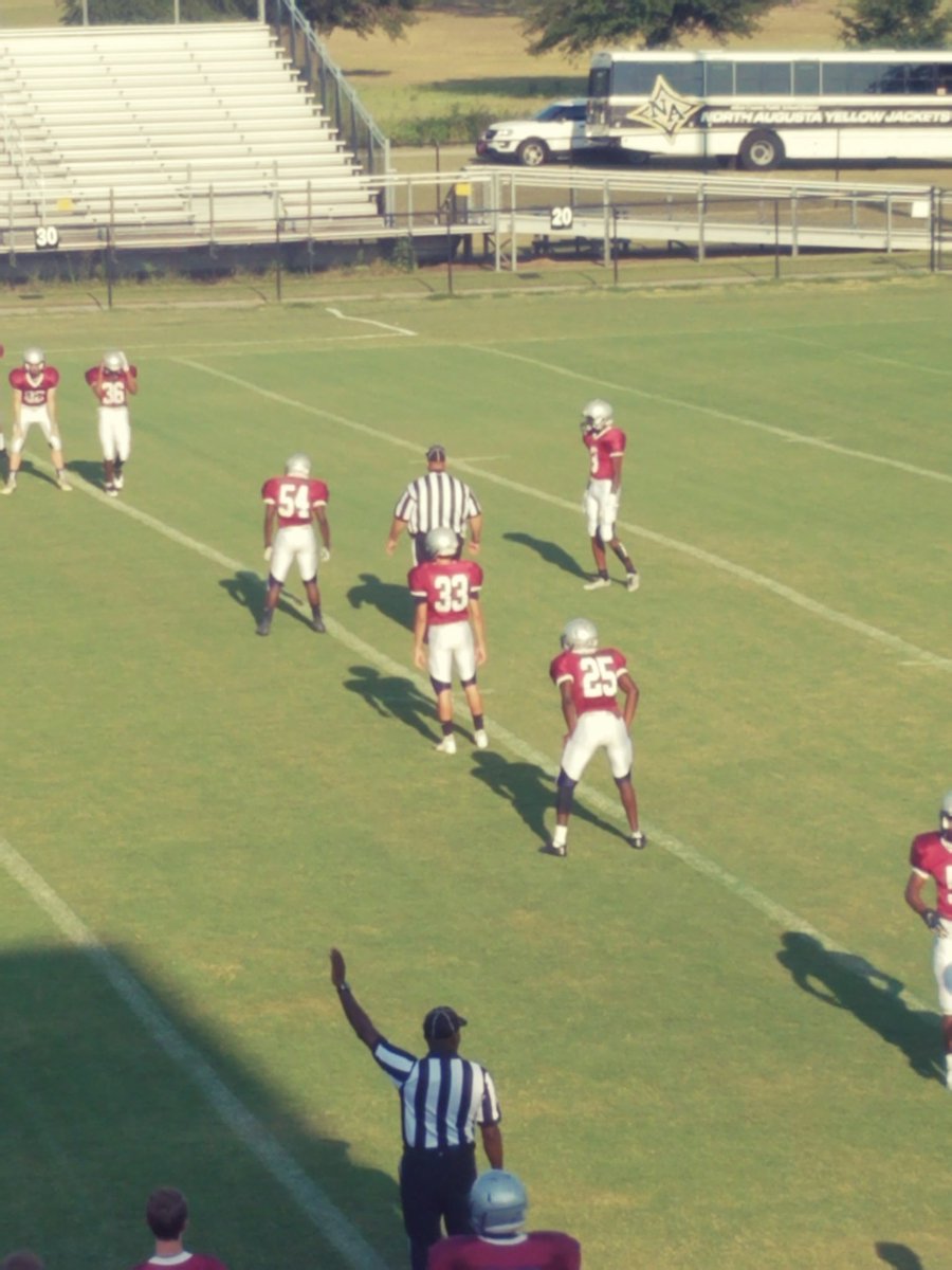 FiA_Hotlips's tweet image. WKHS Bteam for the win! 12-8 over N. Augusta  #33belongstome #tacklingmachine @TimberwolfFB