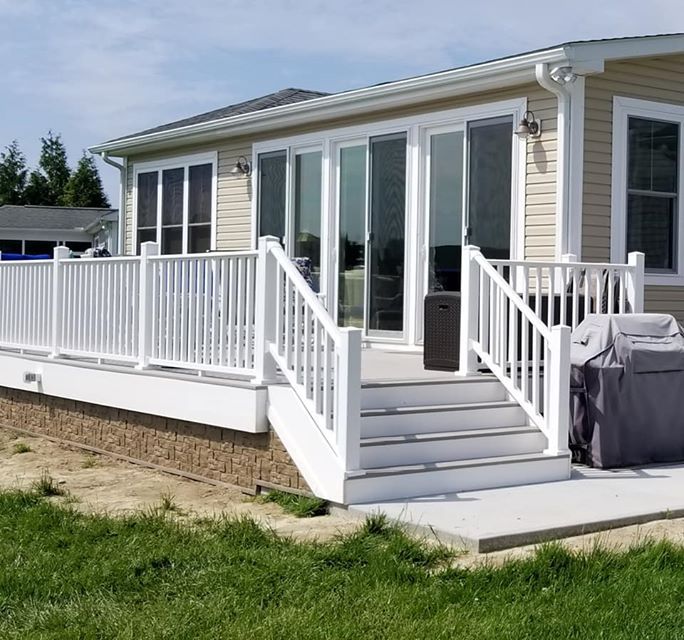 Check out this recent job done by the guys over at M. Phippin Contracting. This beautiful sun room and patio project features both Viwinco windows and patio patio doors! #VinylWindows #PatioDoors #Contractor #Patio #GreatWork #homedesign