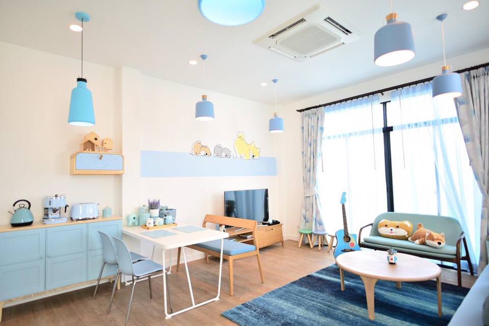 pinku_tai's tweet photo. โอ๊ยยยตาม ลุงหมอขอพักร้อน #Shibahouse Japanese Loft กันเตอะ ถึงจะไม่ใช่ธีมสีชมพู แต่มาในฟ้าพาสเทลโคตรน่ารักเลย 

พักได้ถึง 7 คนแหน่ะ คืนละ 3,500 สำหรับการพักเป็นครอบครัว พิกัดอ่าวฉลองจังหวัดภูเก็ต 

รายละเอียดต้องไปดูที่เพจลุงหมอขอพักร้อนเลยฮะ https://t.co/rSvC08rolx #รีวิวภูเก็ต https://t.co/75Jwlkekbd