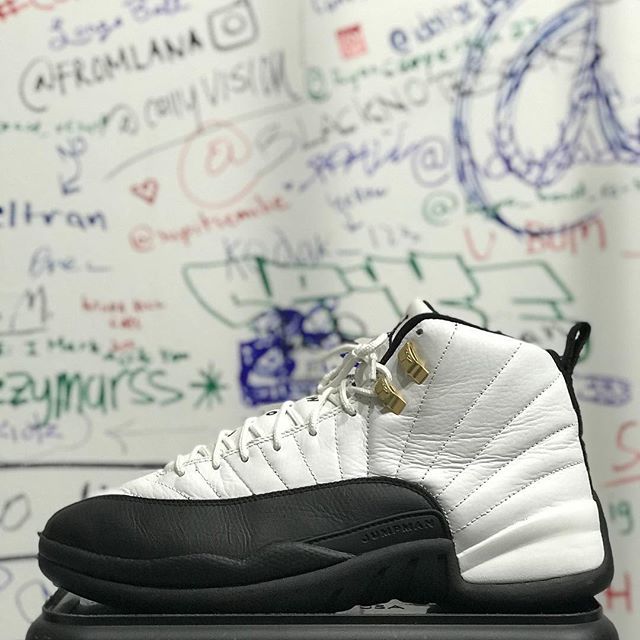 restockstore's tweet image. Size 10.5. Only $180! Now available in store. Phone orders accepted. DM for more info.