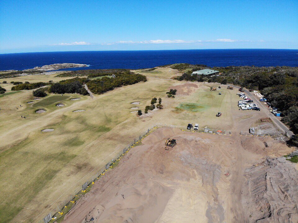 golfshapes's tweet photo. Construction on the new driving range facility has continued at Nsw golf club this week. https://t.co/8oCK0l3IeO