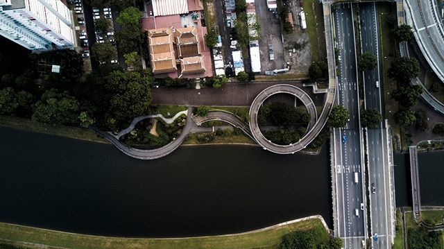 itcowup's tweet photo. Pool.

#dji #djimavic2 #phantom4 #inspire1 #inspire2 #djimavic #mavic #mavicpro #djispark #sinfromabove #seizethemoment #drones #dronestagram #dronephotography #aerial #drone #drones #airvuz #fromwhereidrone #hypepools #skypixel #skytango #mavicplatinum … https://t.co/Qyn2fDH9m7 https://t.co/cRavRC4tTl