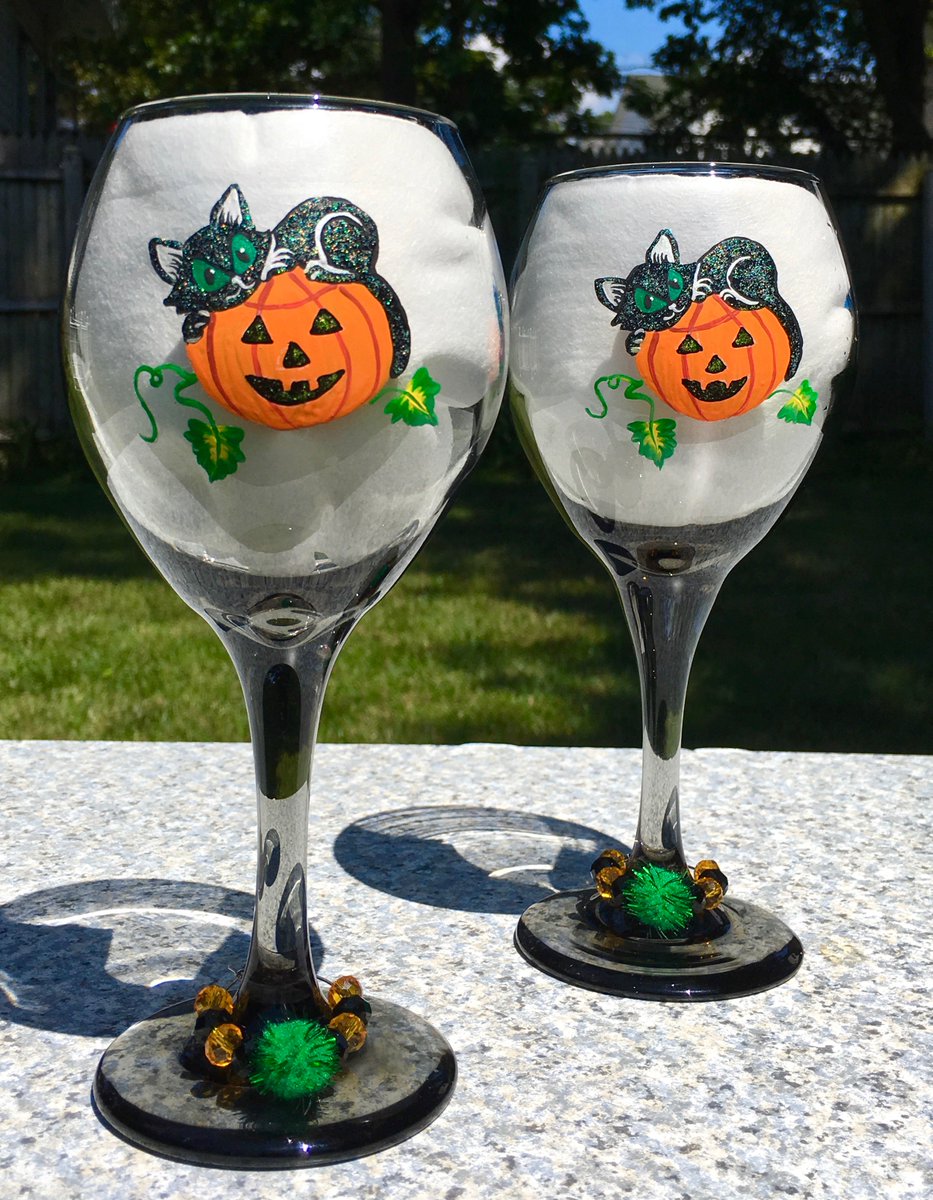 ipaintitpretty's tweet photo. Halloween will be here before you know it https://t.co/Wzz3Q8T2Wa #halloween #halloweenglasses #paintedwineglasses #customglasses #halloweendecor #halloweenlovergift #blackcatglasses #pumpkinglasses https://t.co/S0sggNu1jQ