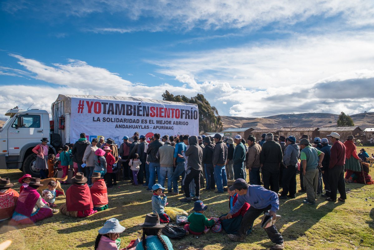 YTSF_sep_org's tweet photo. Estamos llevando ayuda a 6,000 personas que sufren por las bajas temperaturas en Andahuaylas. Queremos agradecer a @aeaperu y a @HunuqM , Gloria, Alicorp, Molitalia, Ransa y Derco Peru. https://t.co/B2H1HI567t