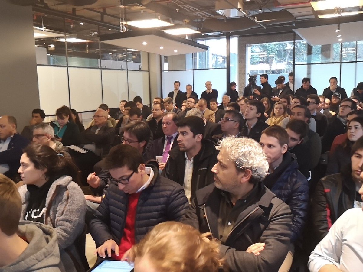 YessyArlyn's tweet image. Llenamos la casa de @Accenture_CL con una nueva edición del #TechEvening de @startupchile