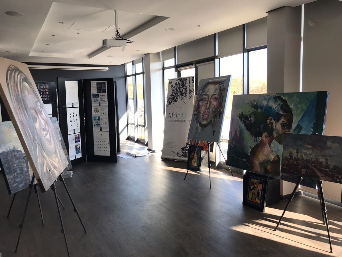 IAmGreenside's tweet image. #ThisIsUs setup earlier today at @ImpelloSpace. Our registration desk, panel discussion, guest seating area, and exhibition space were spot on - thanks to our amazing team. 👌

#iamgreenside
#womensmonth