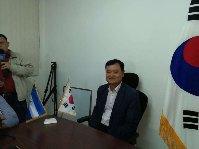 padillavelezu2's tweet photo. #NicaraguaQuierePaz #nicaraguasiemprelinda INTA Y COREA DEL SUR PRESENTAN DIFERENTES PROYECTOS AGROPECUARIOS PARA NICARAGUA. VAMOS POR MAS VICTORIAS! https://t.co/WkTD9QQy9l
