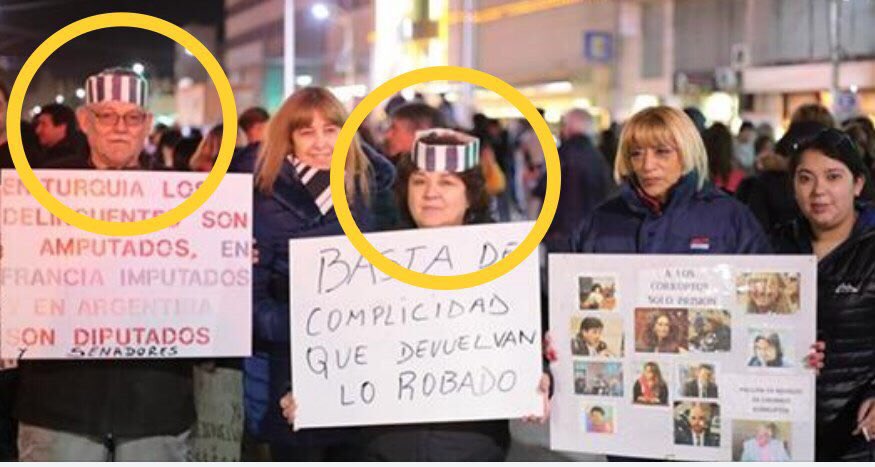 nanothompson's tweet photo. Muy buenos los testigos que consiguieron en Río Gallegos para el allanamiento a CFK https://t.co/cop7XWFlky