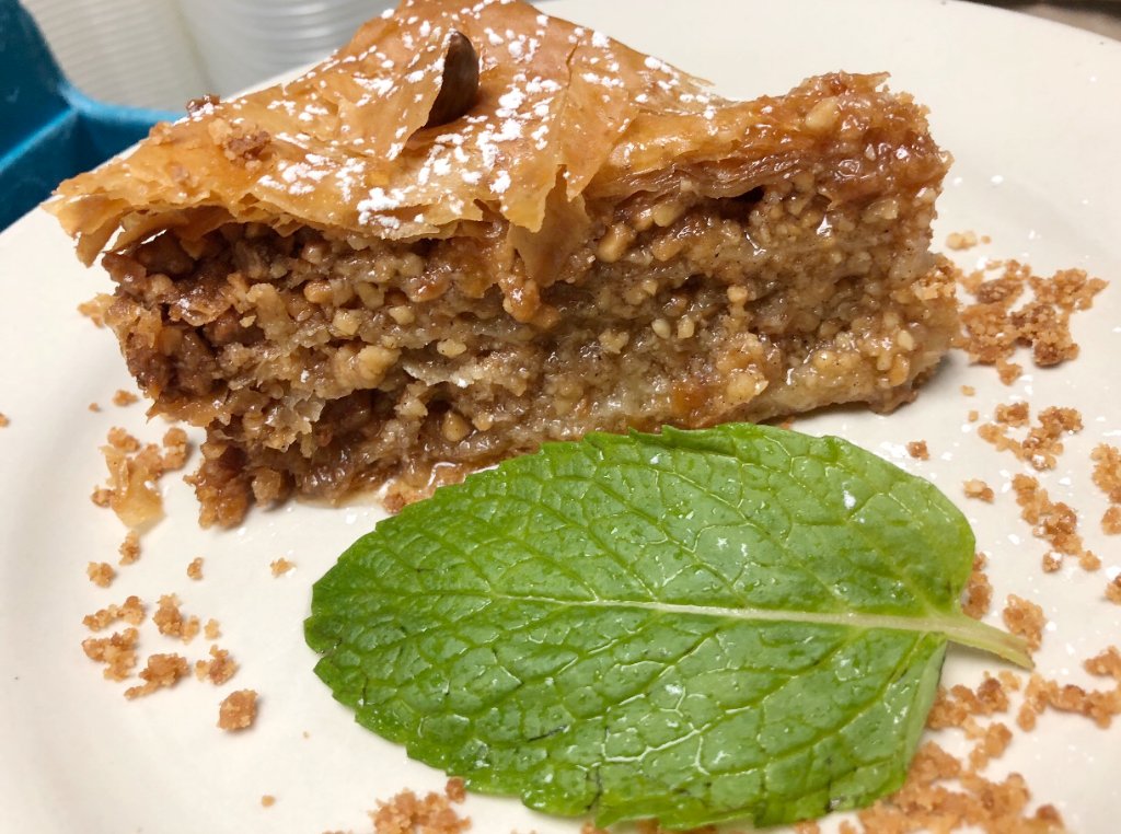 anassanyc's tweet photo. #baklava like the #oldcountry! 🇬🇷🇬🇷🇬🇷🍰🍰
*
*
*
#dessert #cake #sweets #nyc #ues #eeeeeats #feedfeed #vsco #restaurantweek #nyrestaurantweek #newforkcity #nyceats #nycfood #thekitchn #foodporn #forkyeah #grubshotnyc #eatingfortheinsta #ny #love
#nyfw #fashionweek https://t.co/4zrWRcAnqc