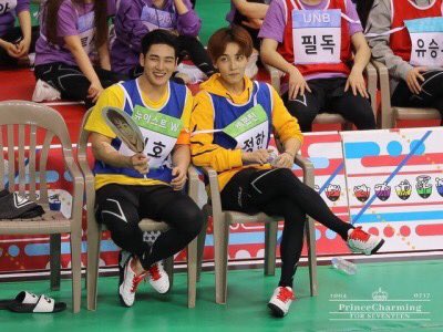nuestactivity's tweet photo. nu’venteen hanging out (2018) https://t.co/mIEX5KOQV8
