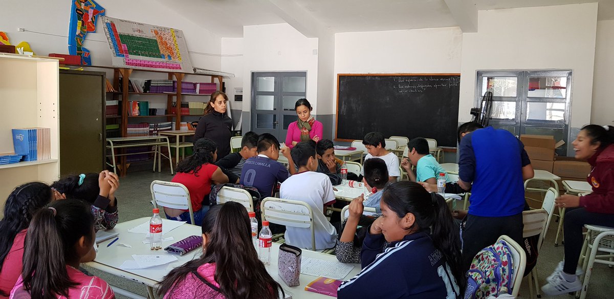 ColoniaEsa's tweet photo. #CPPSteAcompaña #CPPSenAccion #Colonia_Santa_Rosa #Colegio_5032 #Alberto_Juan_Lacroze #Tarde_ESA #Taller_de_Radio a cargo de la profesora @MicaelaNicoloff @UrtubeyJM @miguelisaok @aniberruezo @fguillesaavedra @RangeonMartin @Walter_GarzonOk https://t.co/pv1PWpJCMz