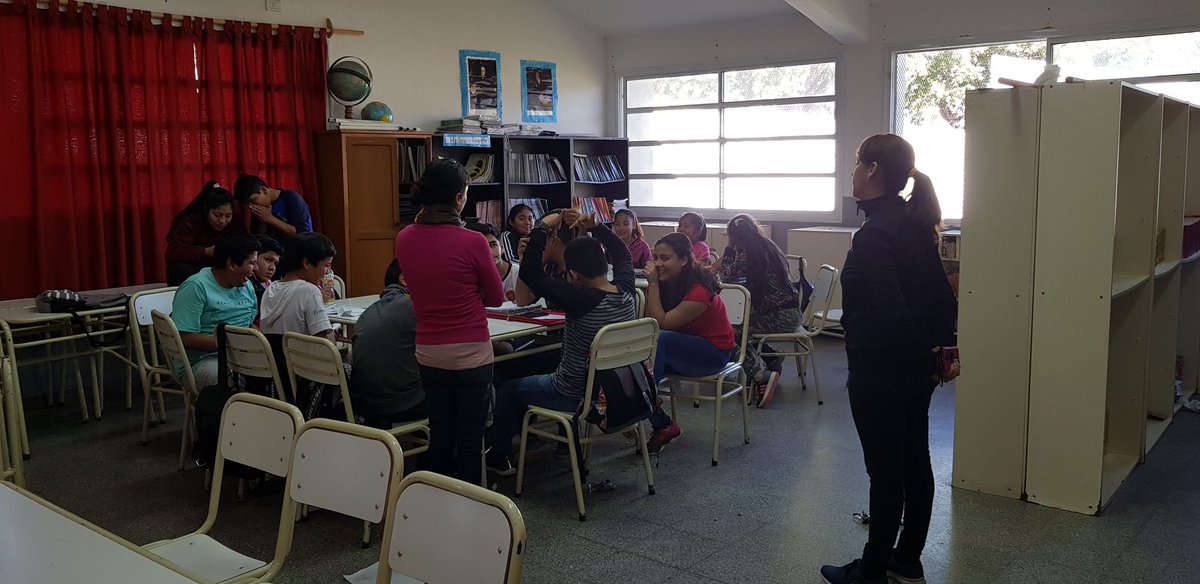 ColoniaEsa's tweet photo. #CPPSteAcompaña #CPPSenAccion #Colonia_Santa_Rosa #Colegio_5032 #Alberto_Juan_Lacroze #Tarde_ESA #Taller_de_Radio a cargo de la profesora @MicaelaNicoloff @UrtubeyJM @miguelisaok @aniberruezo @fguillesaavedra @RangeonMartin @Walter_GarzonOk https://t.co/pv1PWpJCMz