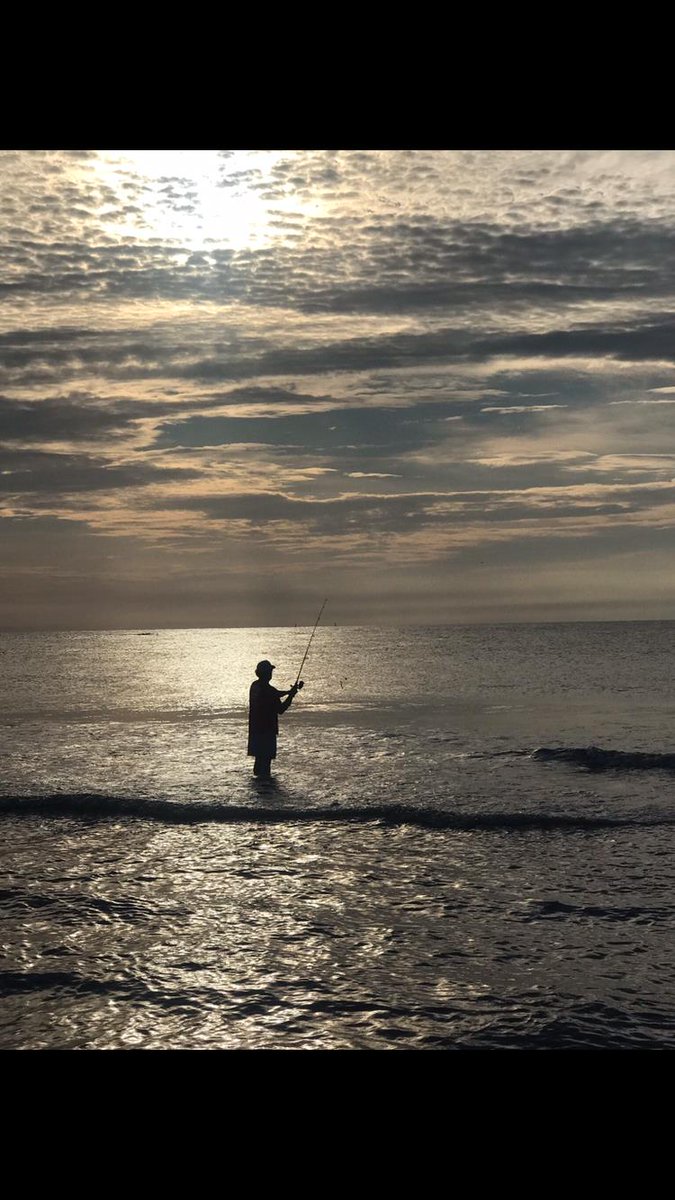 TheRedHenJen's tweet photo. My friend Jen is a finalist in Hotel Tybee's Photo Contest- help rally votes: https://t.co/pFxkHLaIWF @HotelTybee https://t.co/WJjQVOCU14
