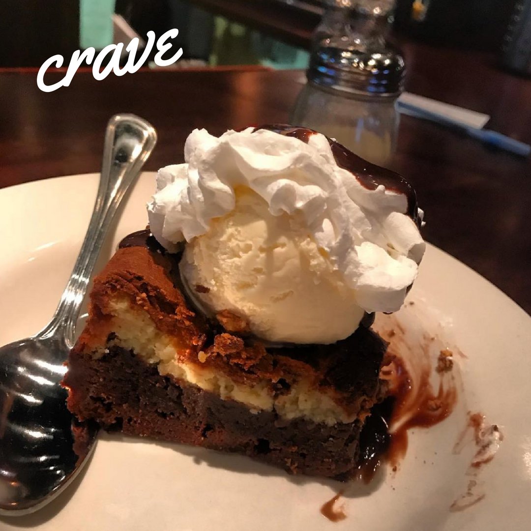 Sidewinders_WY's tweet photo. Crave - the desire to devour something right in front of you (that brownie cheesecake tho!)
.
.
.
#Crave #SweetTooth #Cheescake #Brownie #Dessert #Jacksonhole #Jacksondessert #Jacskonsweets #Sweets #Delight #Chefmode #Sugar https://t.co/C5RTKBtLgl