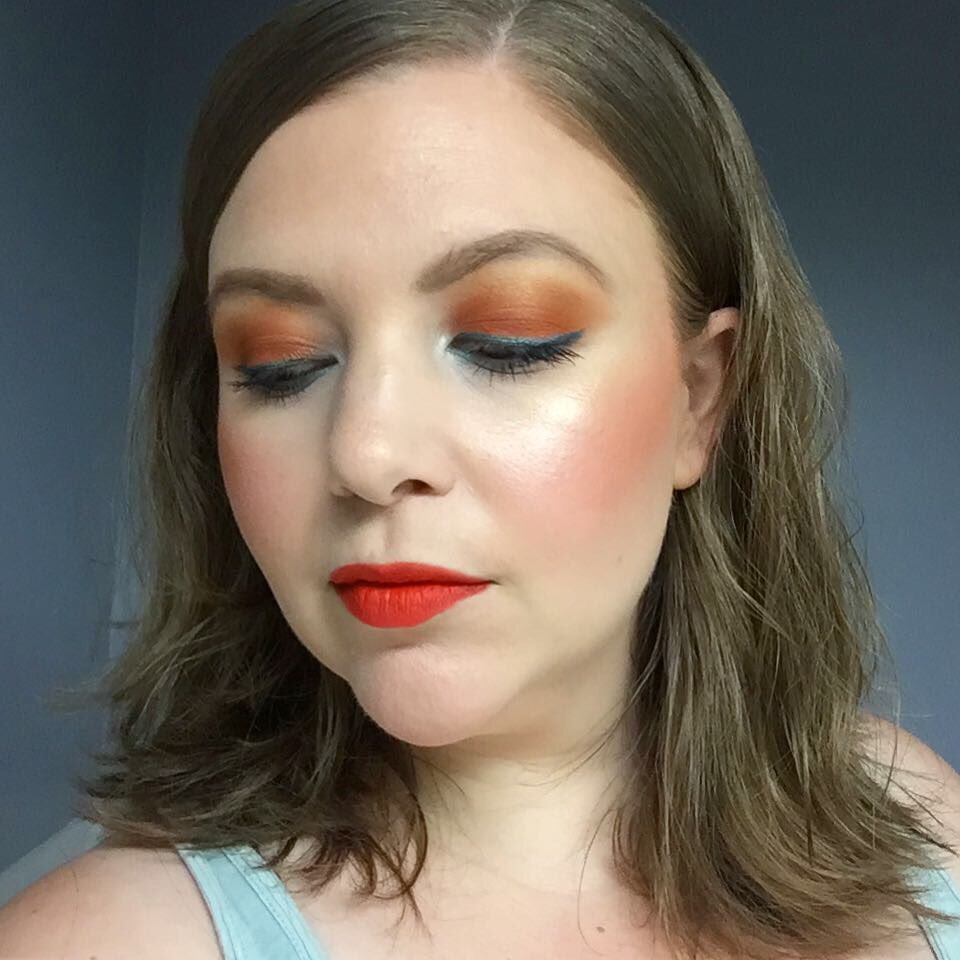 VibrantVVBeauty's tweet photo. Had to recreate @Lisa_Eldridge’s Summer Coral makeup look before summer is over! Obsessed with the mix of orange and teal 👍🏻💕😊✨
.
.
#mylisalook #lisaeldridge #summercoralmakeup #makeupoftheday #bbloggersCA https://t.co/r04hDqYz2p
