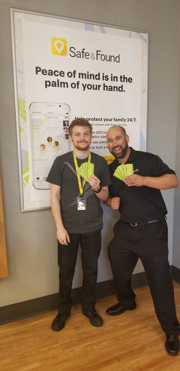 Show me the Money, this weekend with Sprint! Double Referrals and/or up to $100 when you switch to Sprint! Come down to 7595 W. WASHINGTON. @JamesLeeWC <a href="/chadtcurtis/">Chad Curtis</a> <a href="/david_lopez702/">David Lopez</a> <a href="/RamiMattiXP/">RM</a> <a href="/DannyIsho/">Danny Isho</a>