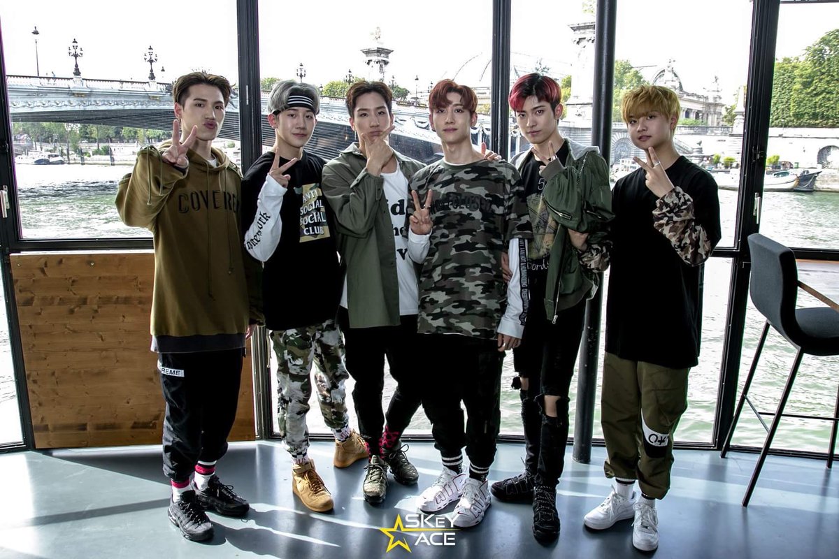 changsunpics's tweet photo. 180807 — Still with 24U in Paris 
©skeyace #창선 #진홍 #홍섭 #정욱 #기용 #코리 #투포케이 #24KinParis #24K https://t.co/HOKMsti716