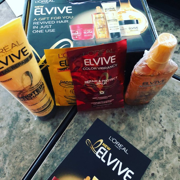 hrdavis95's tweet photo. I can’t wait!!! #WalmartBeauty #LOrealxWalmart #LOPatWalmart #complimentary #contest @Influenster @LOrealHair @Walmart https://t.co/q9DR953oB2