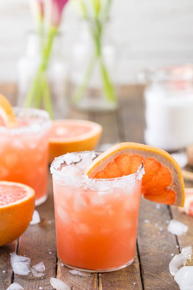 Some_Turquoise's tweet image. Summer is on it's way out, but that shouldn't stop you from enjoying one of the delicious suggestions from our summer #signaturecocktail round up, like this grapefruit salty dog by @cookierookiebec bit.ly/2OjOr5h