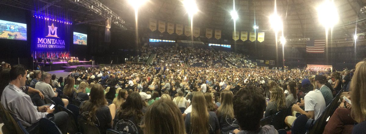 BozemanSuzi's tweet photo. Convocation at #montanastate. Watching our little girl spread her wings. Go Molly! #sandelatmsu https://t.co/LkSURz1WtP