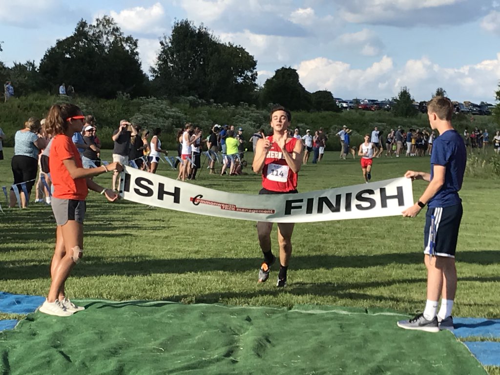MileSplitDMV's tweet photo. Colin McCauley claims first in 10:14 in junior boys race. #PRKickoff https://t.co/sFnHGXNTO8