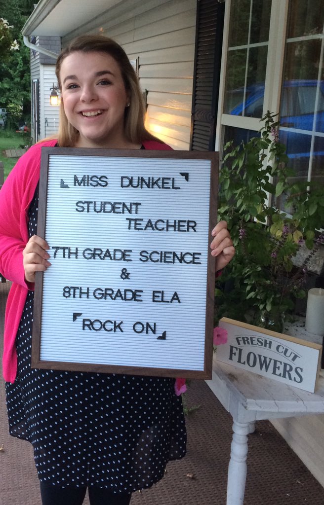 MissDunkel's tweet photo. 1st day of student teaching @ShermanGenerals is done! I can't wait for these Generals to see what we are going to do in the classroom this semester! ✨✨✨ #BeTheWildCard #TeachersofTwitter #1stDayofSchool https://t.co/Sp6NumxPf5