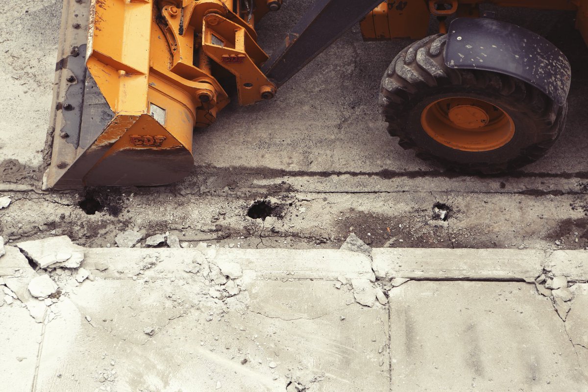 Had a rough drive home? It's a mad dash to finish construction - and your vehicle is the cost 🚧👷‍♀️

📖 ow.ly/E1jb30lwXfW 📖

#CrownAutoGroup #Construction #heavyequipment #work #excavator #equipment #earthmoving #like #roadconstruction #winnipegconstruction