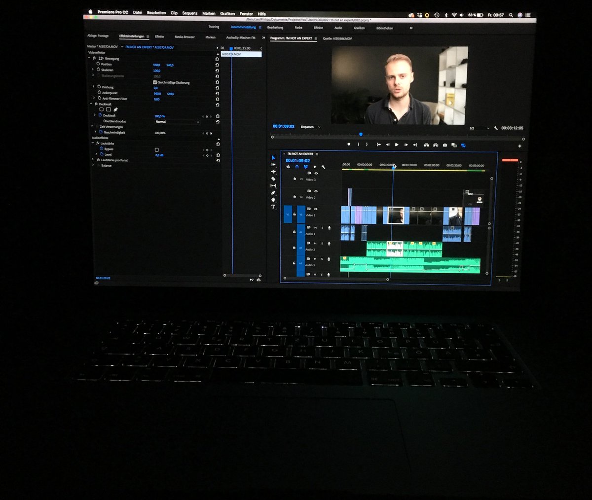 philippkosicki's tweet photo. Started my vlog 36 hours ago and just edited episode 2. I’m so pumped 💪🏼 uploading tomorrow morning #vlog #vlogger #YouTube #editing #hustle https://t.co/StHBjgeIZN