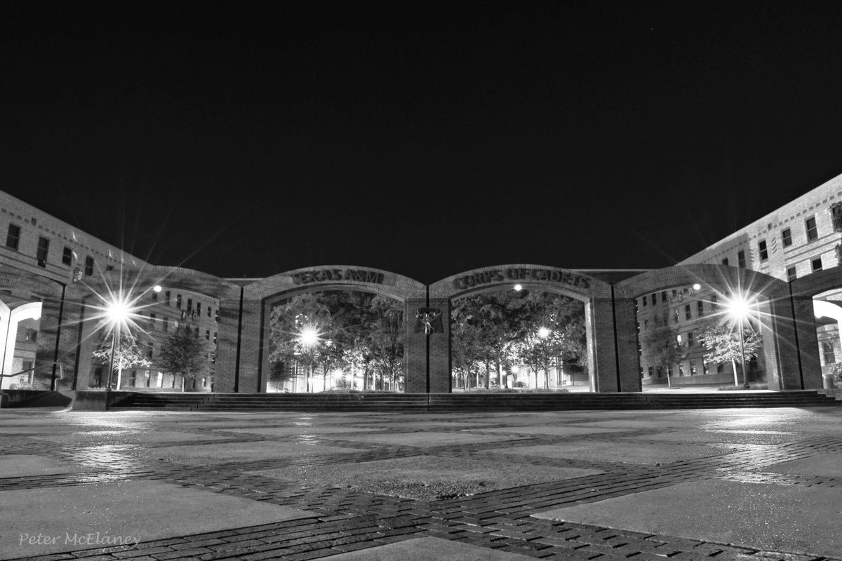petermcelaney10's tweet image. • Aggieland after dark • @TAMU