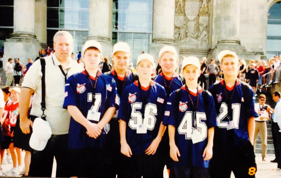 BillMoen's tweet photo. 17 yrs ago this week, a group of kids from #RunnemedeNJ had the chance of a lifetime: to travel to #BerlinGermany and be the team to represent the USA in @NFL's Flag Football World Championship tournament - and not only did #TeamUSA compete, but we won it. https://t.co/kHivbmfQl5 https://t.co/QPlLRb254t