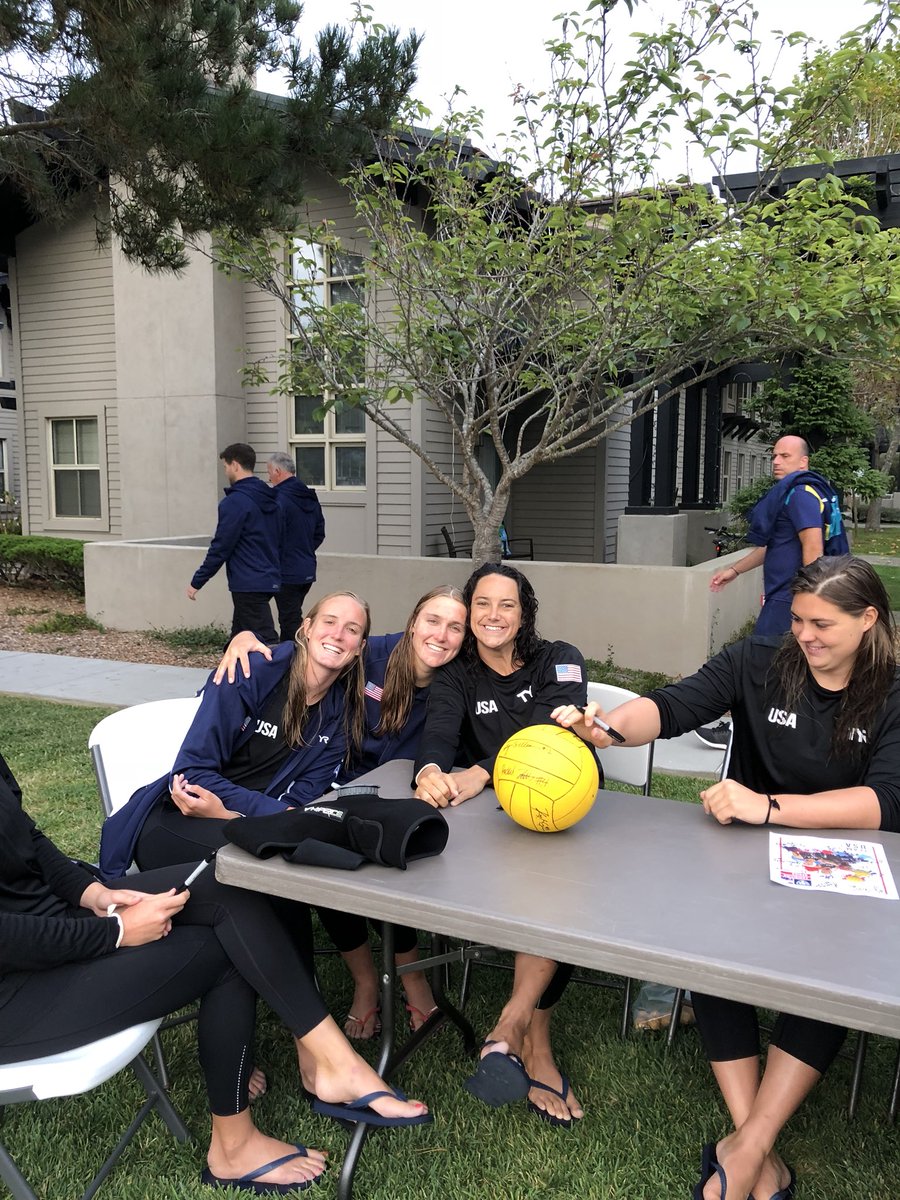Stanfordh2opolo's tweet photo. USA-Aust yesterday at @stevensonschool.  Fun cheering on Team USA especially our @Stanfordh2opolo crew (Fish, Aria, Maggie, Kiley, Jamie &amp; Jordan). #GoStanford https://t.co/WKMsbU05wX