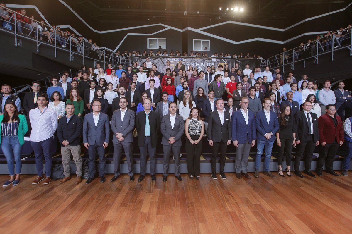 carloshabacuc's tweet image. Asistimos a la presentación de proyectos del Desafío Emprendedor 4.0, organizada por @SEDESUQro y @SejuveQro. Creemos que la innovación tecnológica y social que aproximan los jóvenes a nuestro sector, generarán impactos positivos a nuestra economía y a nuestro Querétaro moderno.