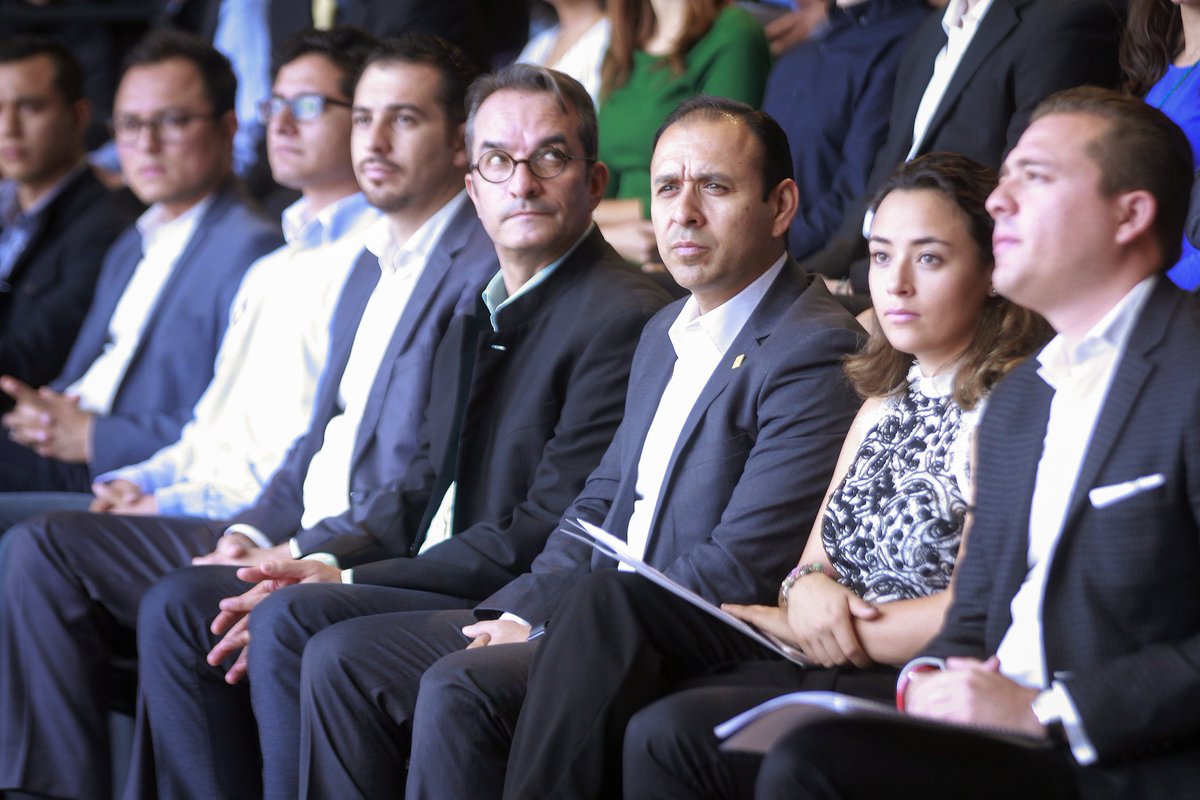 carloshabacuc's tweet image. Asistimos a la presentación de proyectos del Desafío Emprendedor 4.0, organizada por @SEDESUQro y @SejuveQro. Creemos que la innovación tecnológica y social que aproximan los jóvenes a nuestro sector, generarán impactos positivos a nuestra economía y a nuestro Querétaro moderno.