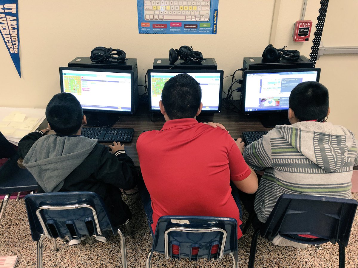 lramos1227's tweet image. LFE is Coding the Future! ⭐️ #itsonlythebeginning #codingthefuture @LFEtheplacetobe