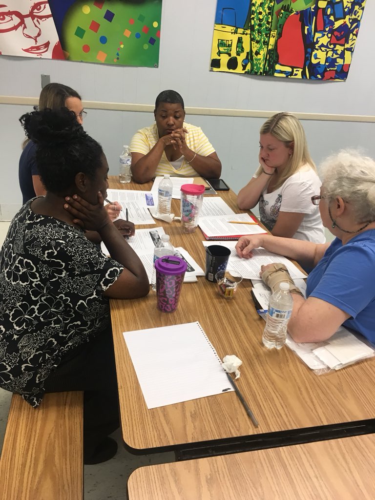 Ajordan04's tweet photo. Just love our learning community! KQES is off to a great start - Discovering the Benefits of Failure! https://t.co/nGNFnDFIuk