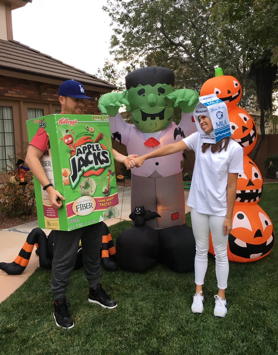 ScottWarner18's tweet image. #WeGoTogetherLike cereal &amp;amp; milk. 🥣🥛 @mickellwarner