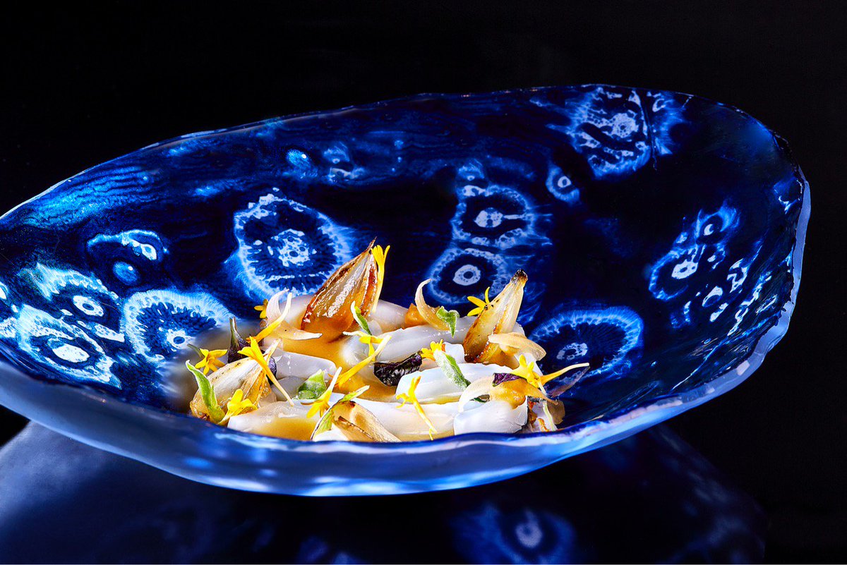 Calamar encebollado de 
<a href="/PacoRoncero/">Paco Roncero</a>
 , nuestro 
#ChefEstudioMillesime
 los días 4.5.6 de Septiembre. Solo para miembros del Estudio