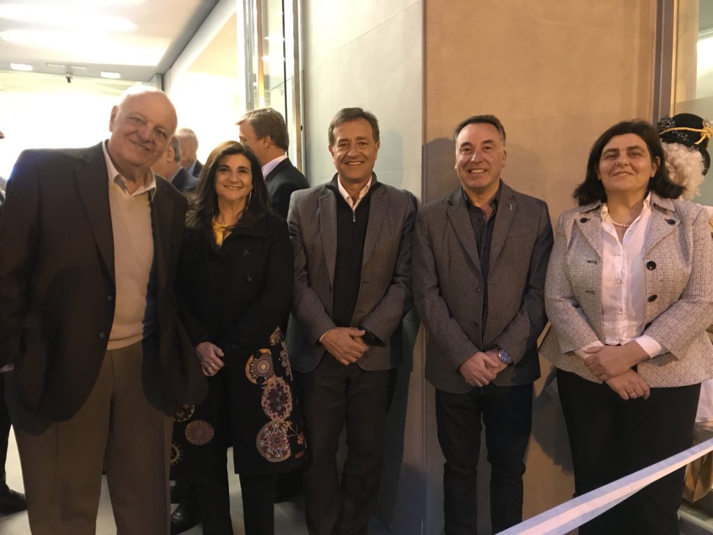 mendoza_tur's tweet photo. El Gobernador @DifusionCornejo, la presidente del Emetur, Gabriela Testa, y el intendente de @ciudaddemendoza, @rodysuarez, presentes en la inauguración de la renovada sede de @AEHGAMendoza. ¡¡¡Felicitaciones!!! https://t.co/ilBlAUwDgp