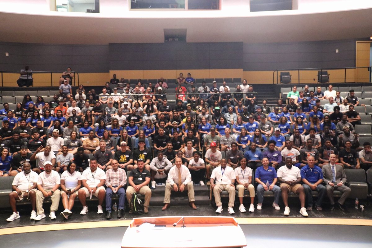 MVC_AD's tweet image. 2018 Student-Athlete Orientation!