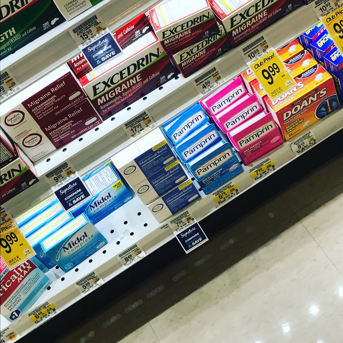 weaverkjw's tweet photo. Because what a woman whose uterus is TEARING ITSELF APART absolutely wants to have to BEND OVER for the relief she needs to be even somewhat functional in her everyday life. Thank you, retail executives. 😐😑😐 https://t.co/NphQGexuVa