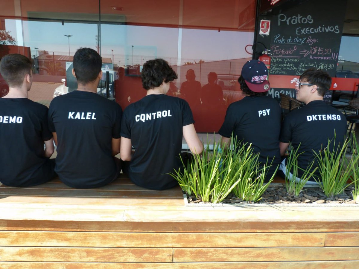 PITSeSports's tweet photo. GGWP!

Vencemos a @C4gamingBR por 3-1 na MD5 e estamos classificados para a Final Stage da https://t.co/xzu4tPw5ql Summer Brazil!

Assim estamos entre os 8 na Final Stage! Próximo jogo contra a @Luminosity

PARABÉNS TIME! @demofps @dktenso @cqntrlcsgo @psyfps @kalelfps!

#GOPITS https://t.co/bXKYWF9yPl
