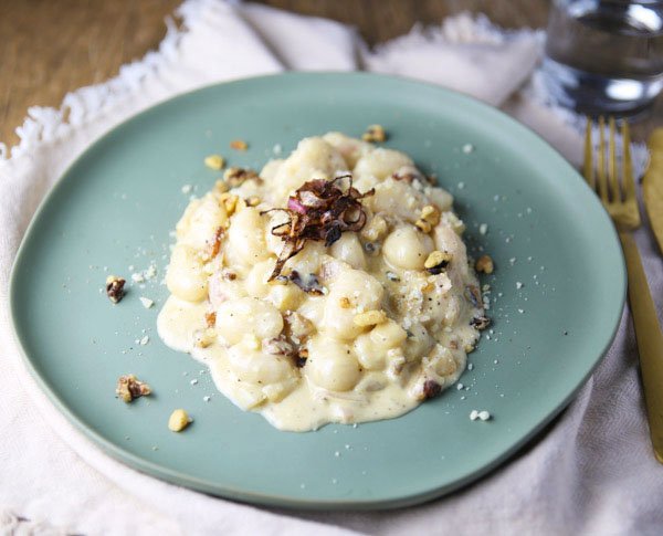 OrgasmikCooking's tweet photo. #Gnocchi with Pear Gorgonzola Walnut Sauce #Italianrecipes https://t.co/aS5cIQKRAq https://t.co/GSATDSJGK6