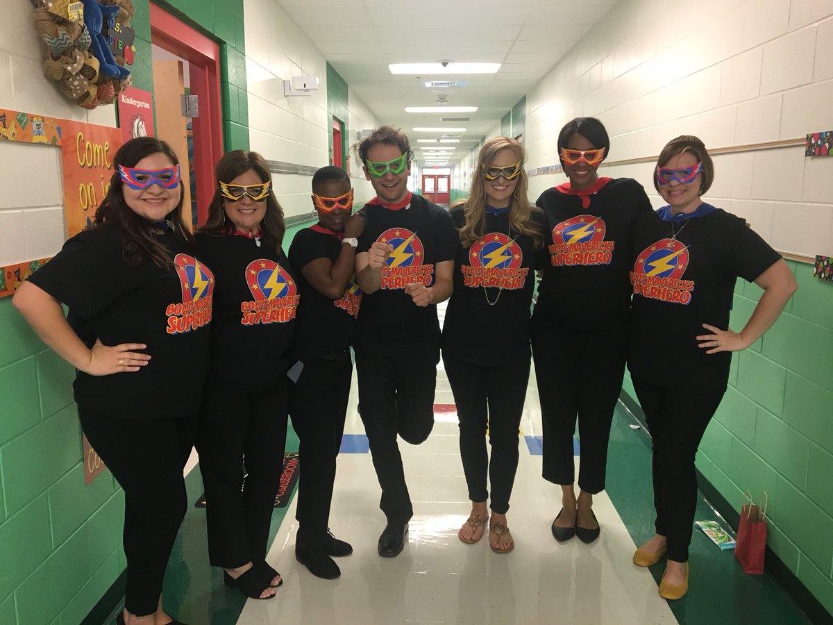 Ms_Barnett710's tweet photo. No need to fear...the Boldt Kinder Squad is here! Looking forward to doing extraordinary things with this superhero team! @NISDBoldt #meettheteacher #ThisisNorthside https://t.co/pTEXkRbb1V