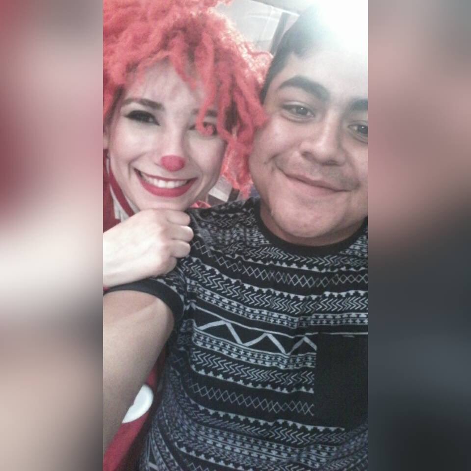 La extraño demasiado de aquí al lugar más lejano del mundo jajaja 😍🙌🏻 .<a href="/JazminconJ/">JazminLopezVillarrea</a> mi pastel del año pasado ❤️<a href="/Rayita_Abajo/">Rayita Abajo</a>