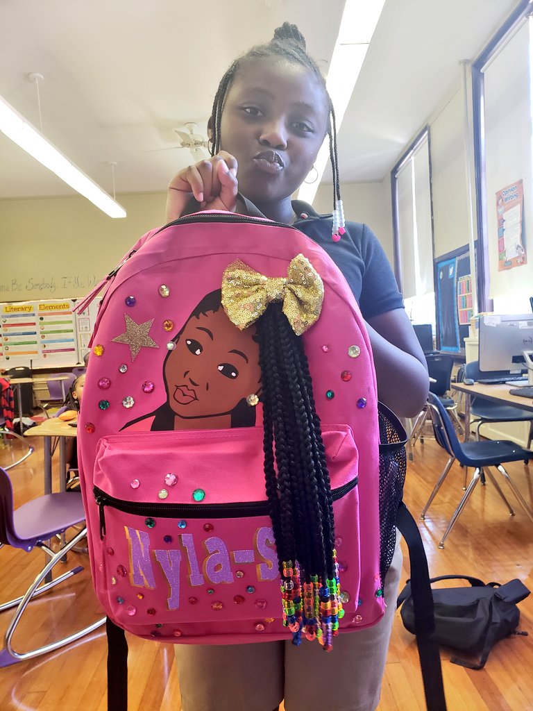 MsErvinsClass's tweet image. My student is rocking her custom made SELFIE book bag. I love it!!! Creativity at its finest😍😍😍 #DCPSrising #BackToSchool #BlackGirlMagic
