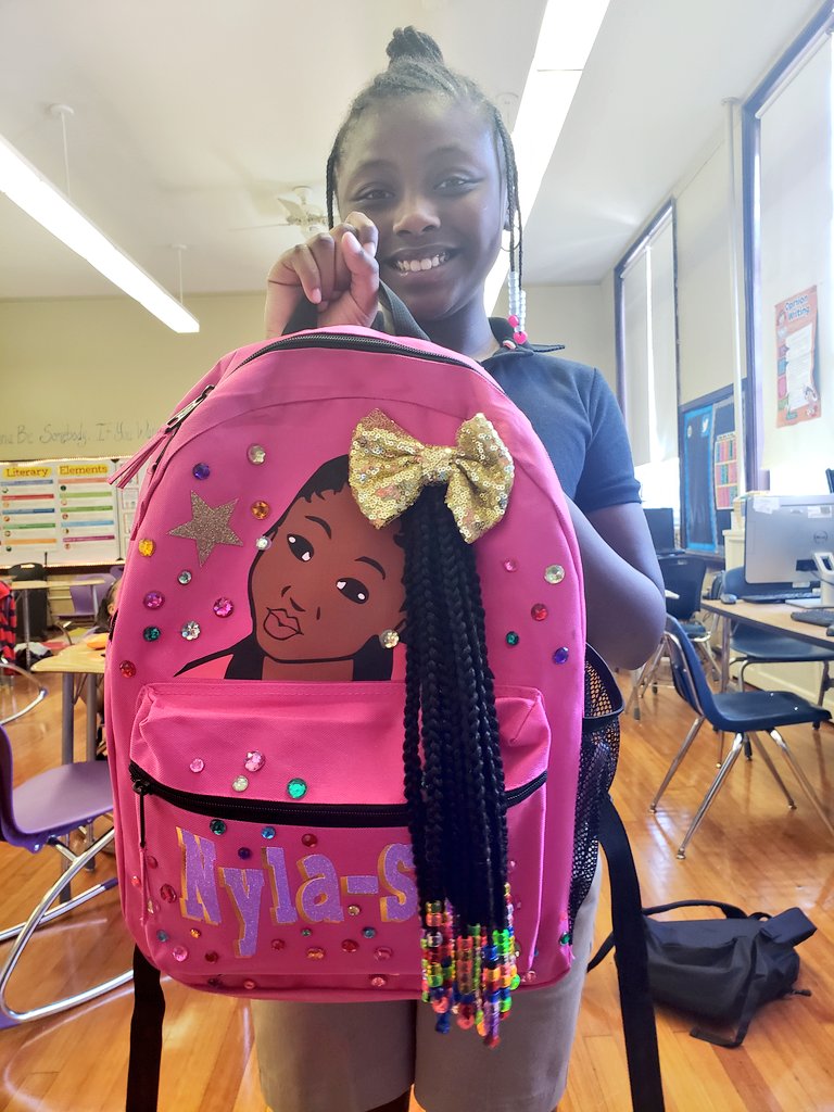 MsErvinsClass's tweet image. My student is rocking her custom made SELFIE book bag. I love it!!! Creativity at its finest😍😍😍 #DCPSrising #BackToSchool #BlackGirlMagic