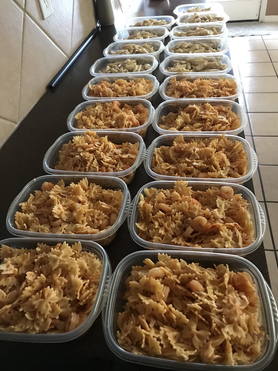 prgarcia1979's tweet image. When your boys FaceTime you while eating ramen noodles you can’t do anything but meal prep and plan a quick Trip to Baton Rouge💜💛🐯😘 #katytiger #lsutiger #proudlsumom  #wegotplans #roadtripwithcam