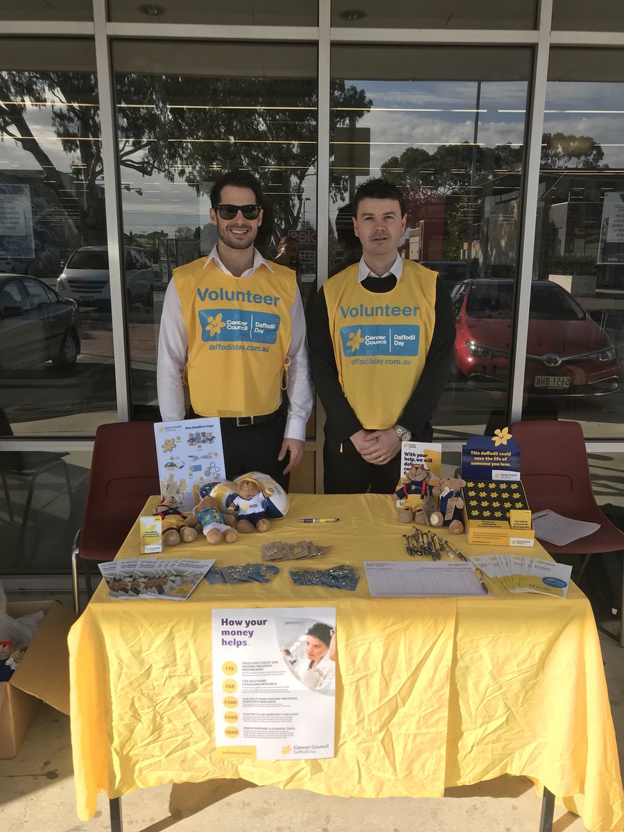 Raising funds for an amazing cause #cancercouncil #daffodilday <a href="/MattRichter304/">Matt Richter</a> <a href="/pdonofrio1/">Pompea D'Onofrio</a>