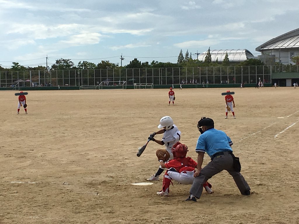 terubonboon's tweet photo. 今井野球クラブ、地方大会初戦9×0で勝ち！弟氏は打点1と3回投げて0失点！！なかなかやりおるわ👊
次は1時間後に2試合目や〜 https://t.co/Xgh3OkyZeR