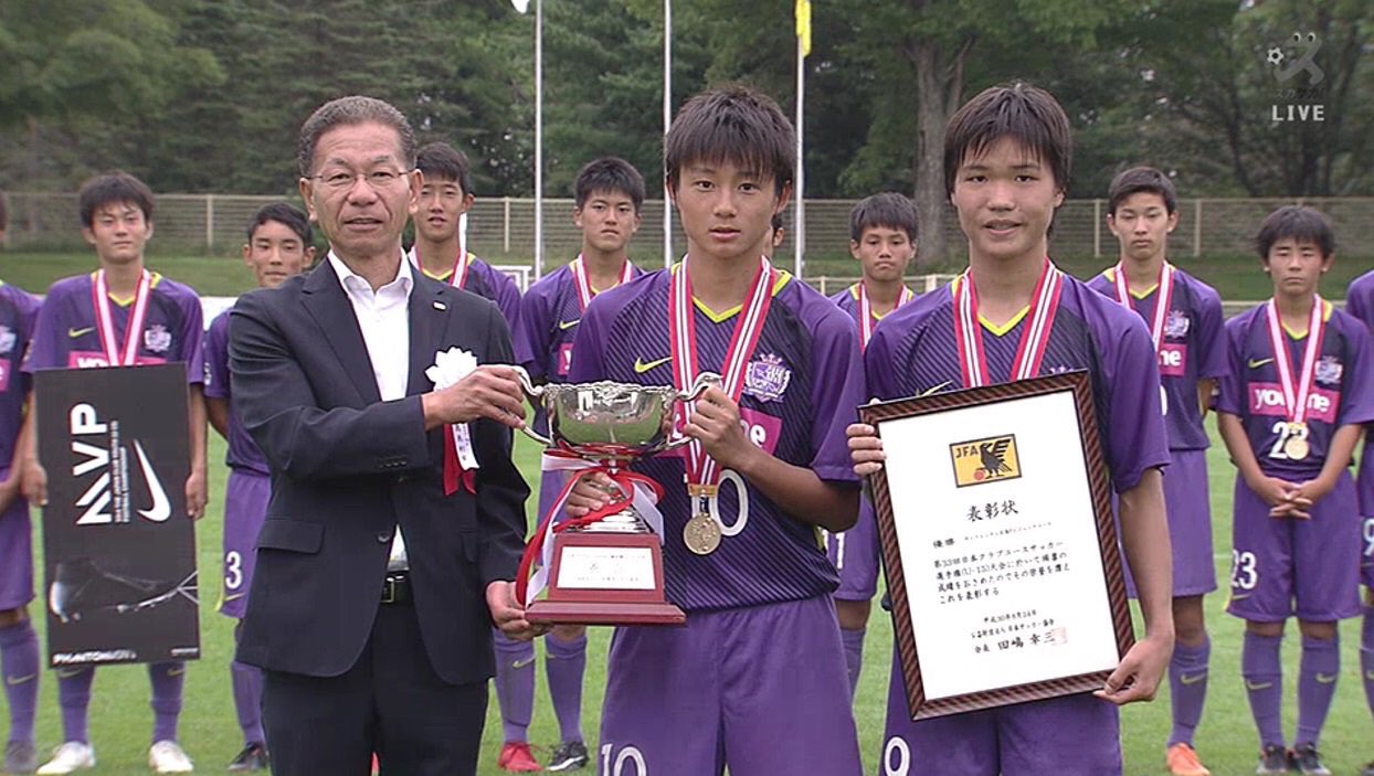 棚田遼 1627749_s.jpg